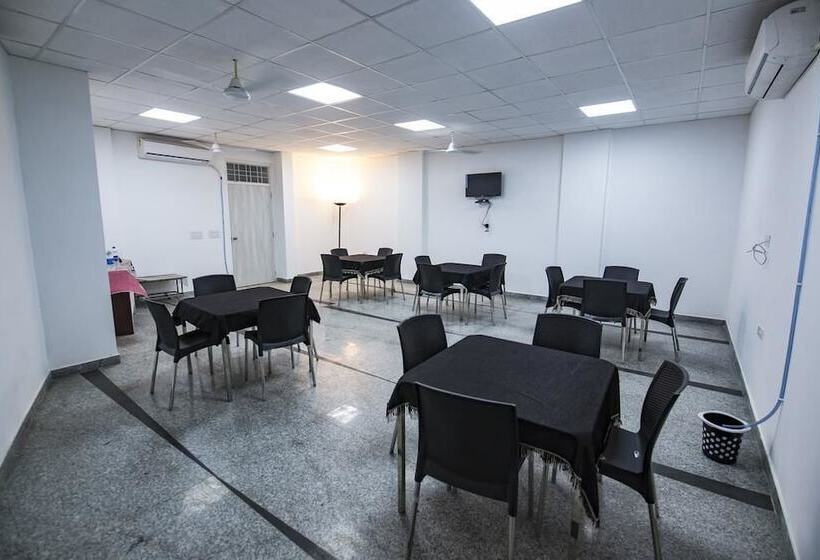 فندق Tuma Club House