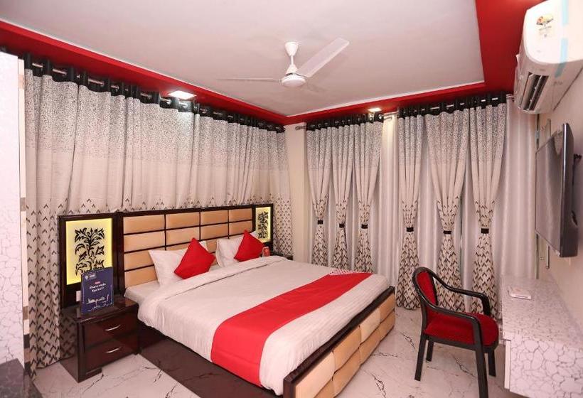 Oyo 23495 Hotel The Park