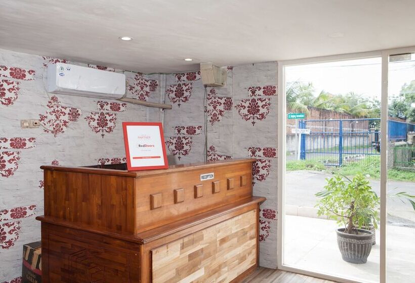 膳宿费 Reddoorz Near Pelabuhan Tanjung Perak 2 Surabaya