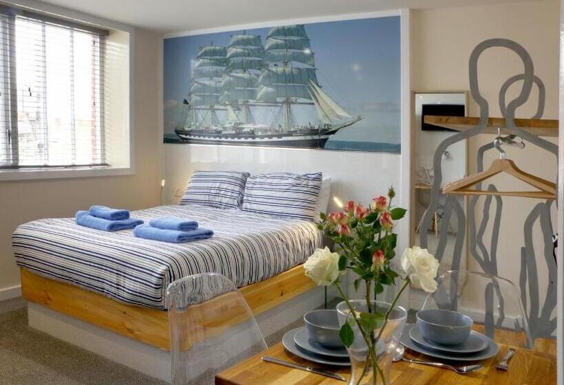 민박 Silver Street Suites