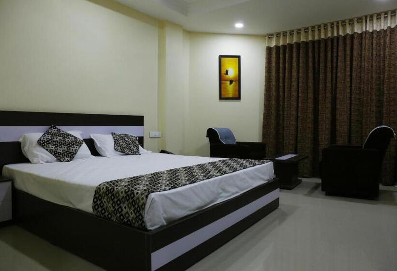 Отель Apsara Residency