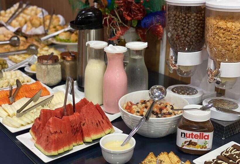 Отель Farol Plaza