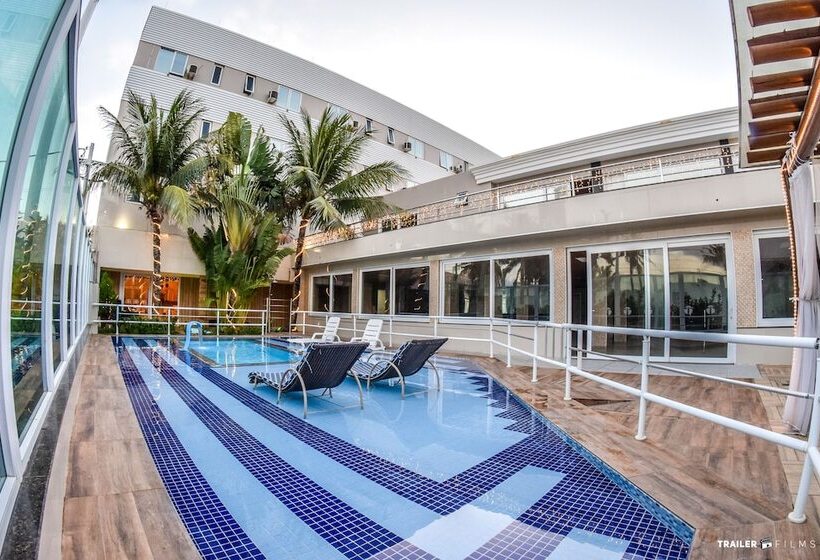 Отель Farol Plaza