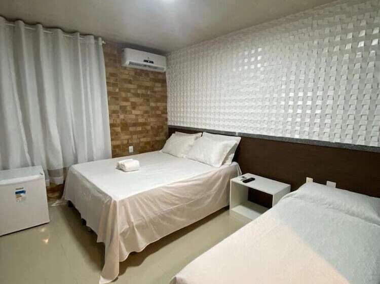 Отель Farol Plaza