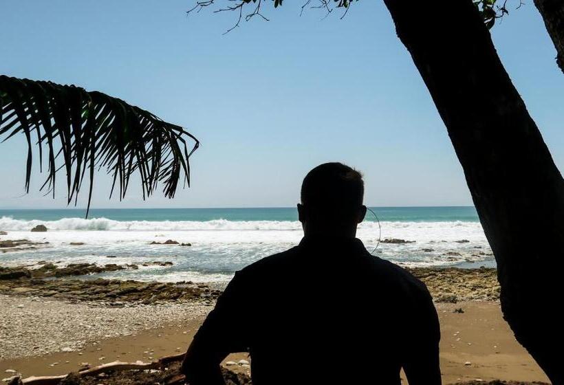 هتل Hoja De Oro Corcovado