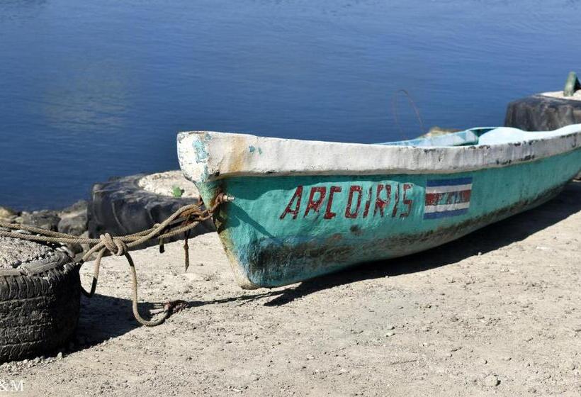 هتل Hoja De Oro Corcovado