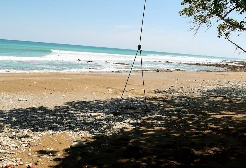 هتل Hoja De Oro Corcovado