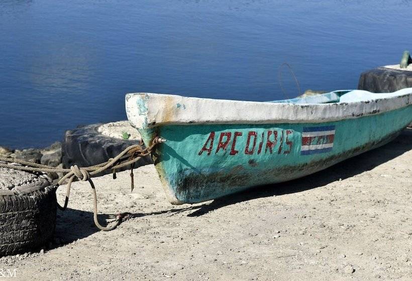 هتل Hoja De Oro Corcovado