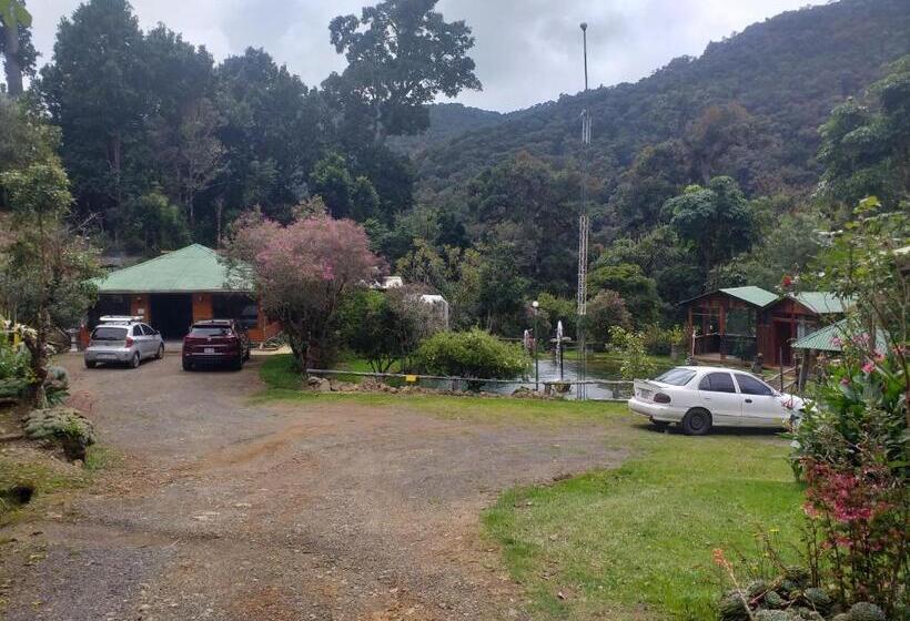 בית מלון כפרי Las Cataratas Lodge