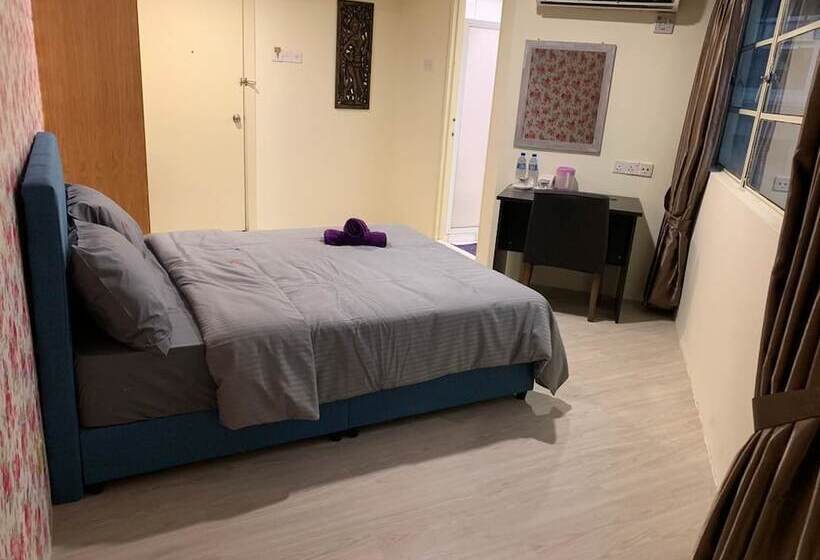 Отель Oscar Inn