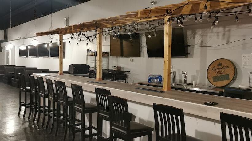 فندق Travelodge By Wyndham London Ontario