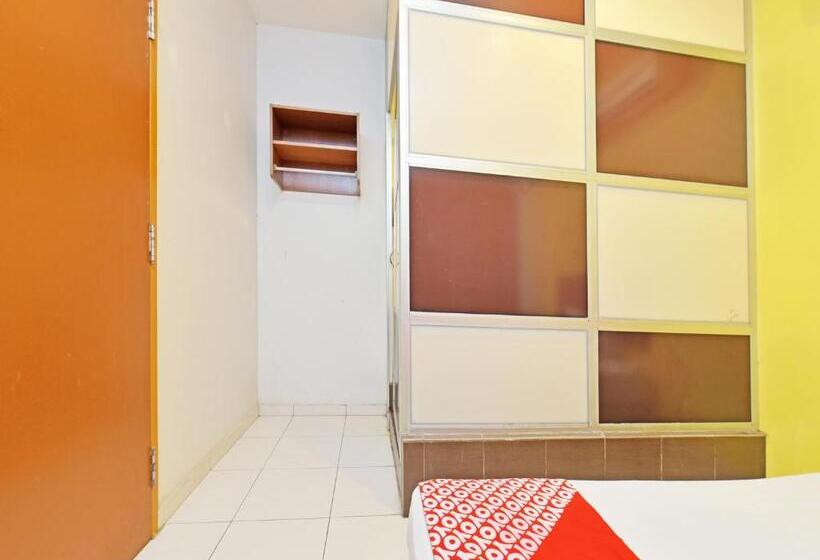 Oyo 582 Hotel Walk Inn