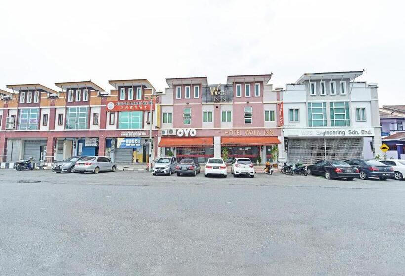 Oyo 582 Hotel Walk Inn