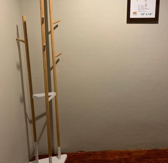 You Empire Hostel & Bar