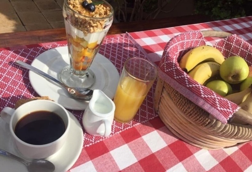 Dolphin Circle Bed And Breakfast