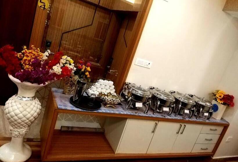 호텔 Grand Elegant