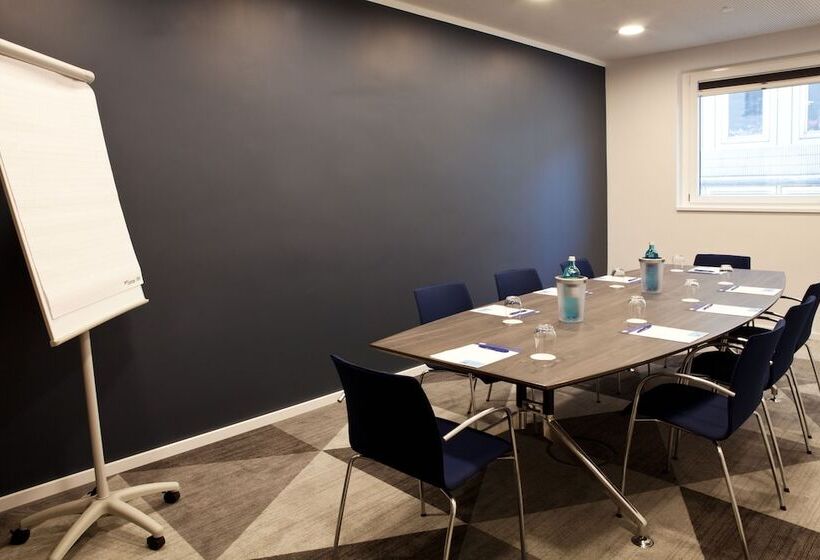 호텔 Holiday Inn Express   Mülheim   Ruhr, An Ihg