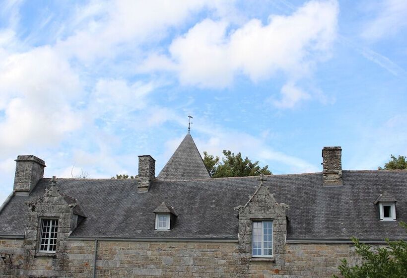 Отель Manoir Du Moustoir   Hôtel Les Empreintes