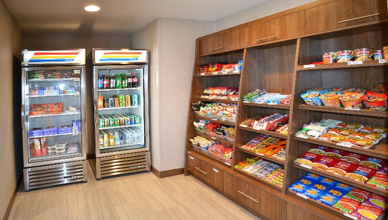 فندق Staybridge Suites   Red Deer North, An Ihg