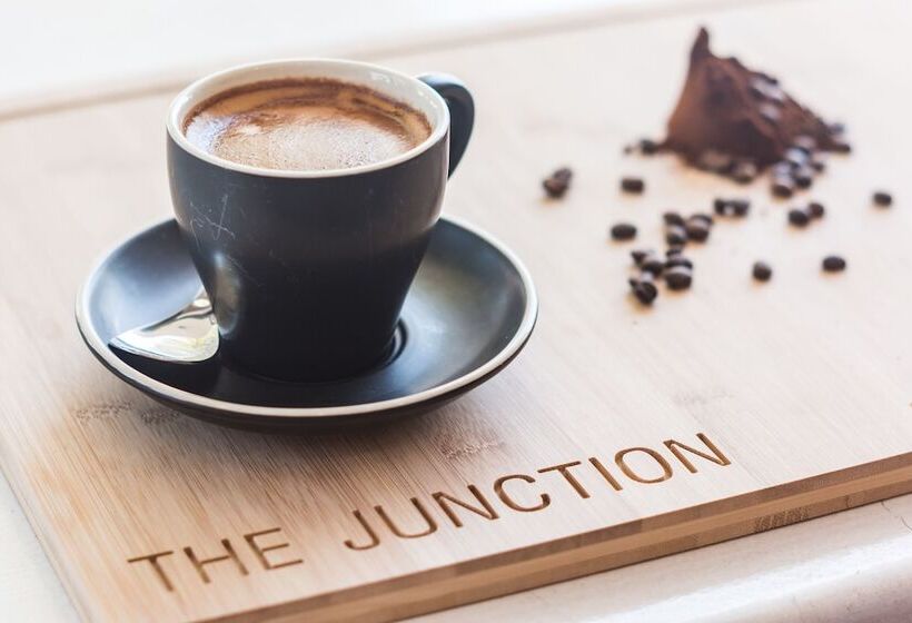 هتل The Junction Boutique