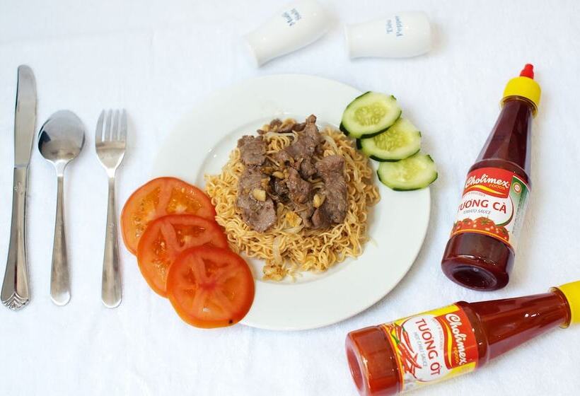 هتل The White House