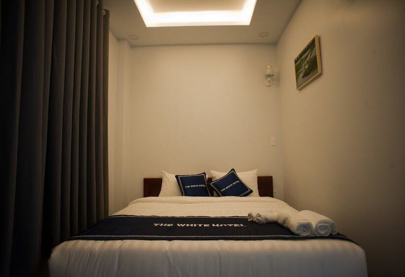 هتل The White House