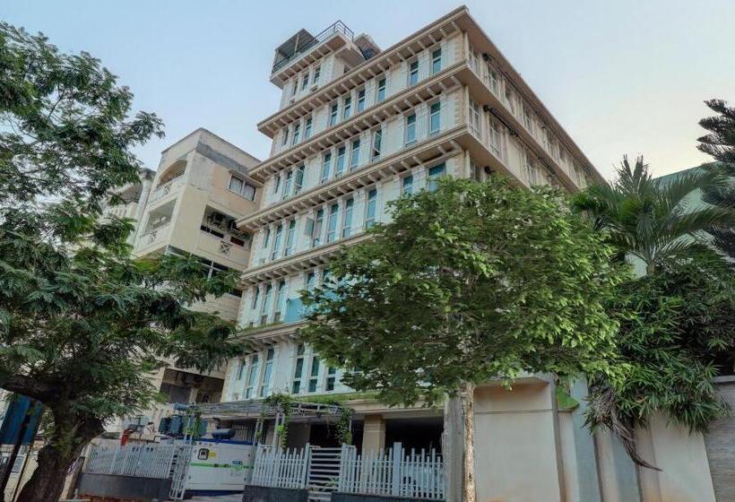 Отель Treebo Seaesta Rk Beach