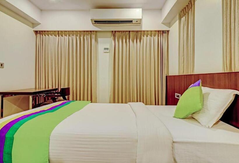 Отель Treebo Seaesta Rk Beach