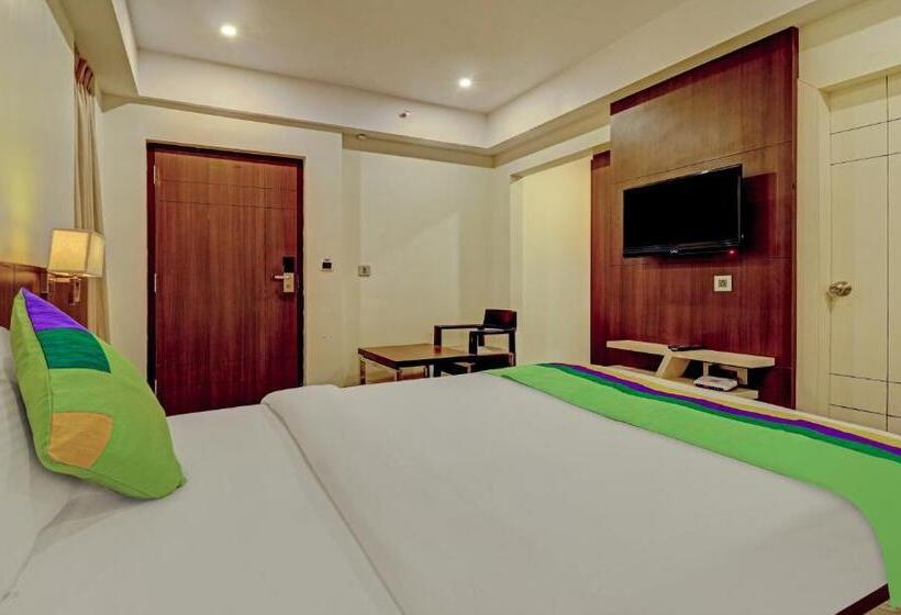 Отель Treebo Seaesta Rk Beach