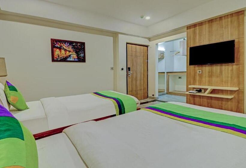 Отель Treebo Seaesta Rk Beach