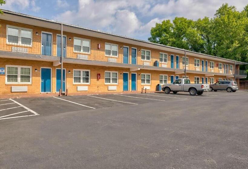 Motel 6falls Church, Va  Arlington Boulevard