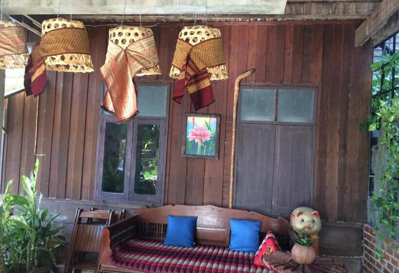 פנסיון Lotus Place Sukhothai