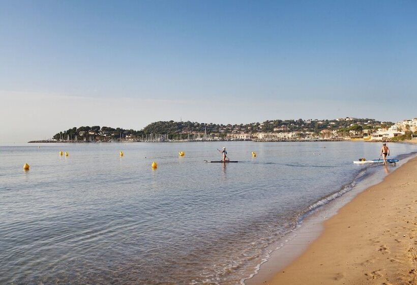 住所  Résidence Prestige Odalys Les Canissons