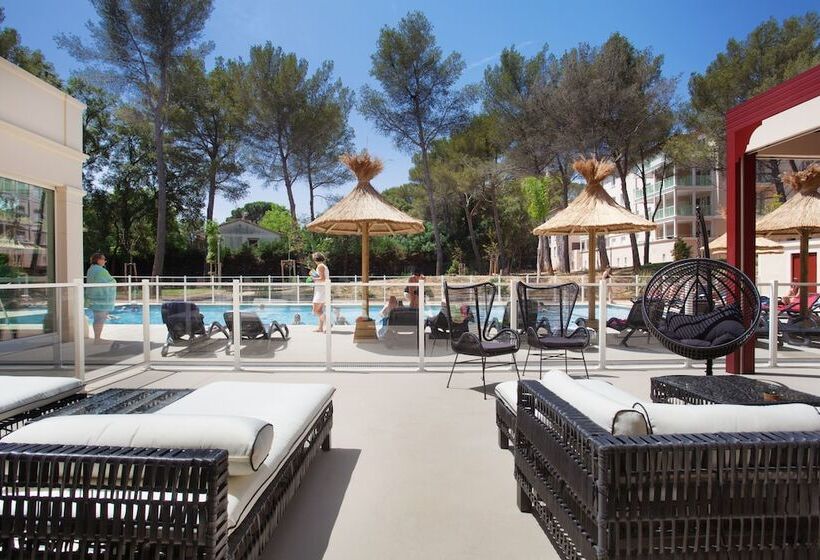 住所  Résidence Prestige Odalys Les Canissons