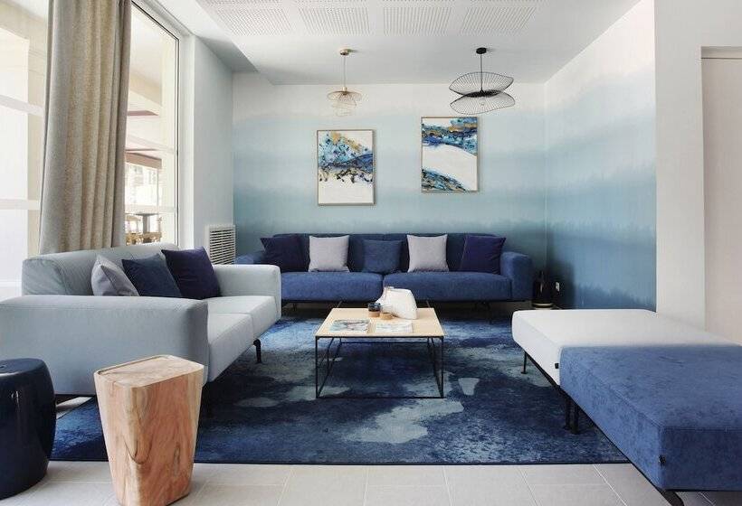 住所  Résidence Prestige Odalys Les Canissons