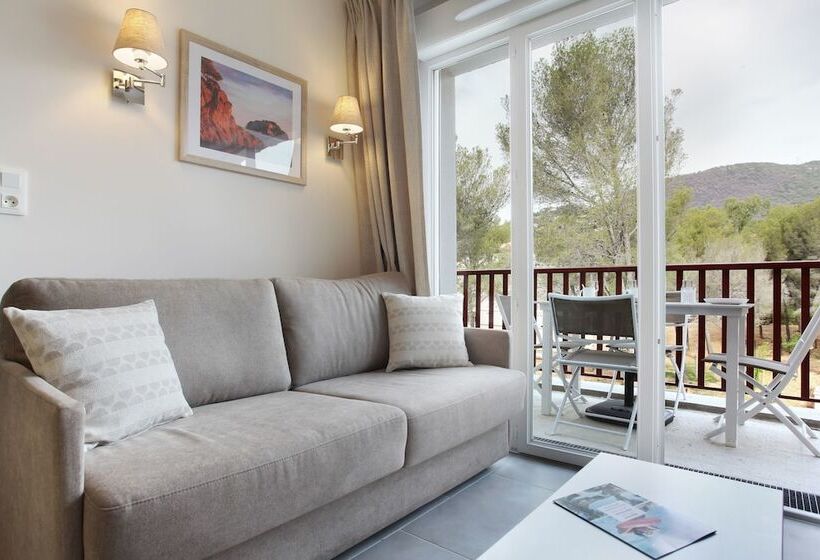 住所  Résidence Prestige Odalys Les Canissons