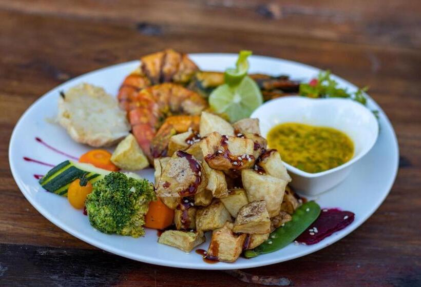 リゾートホテル Clove Island Villas & Spa