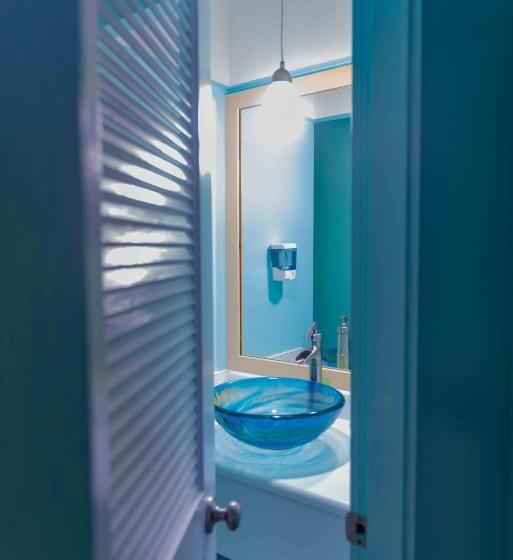 The Big Island Hostel