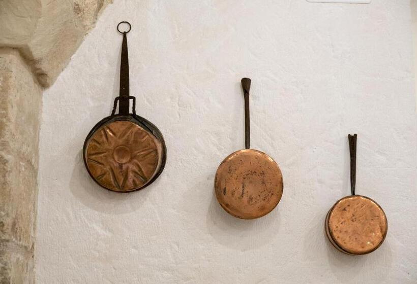 تختخواب و صبحانه Amatè Suite