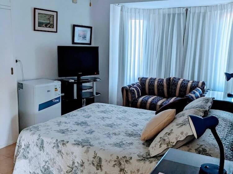 تختخواب و صبحانه Ars Amici