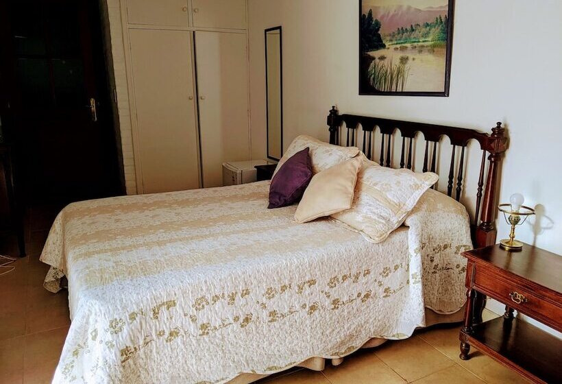 تختخواب و صبحانه Ars Amici