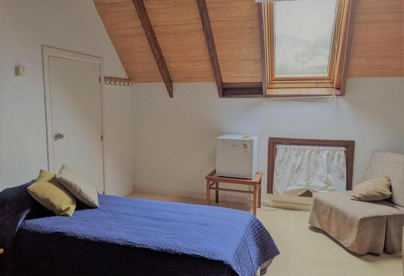 تختخواب و صبحانه Ars Amici