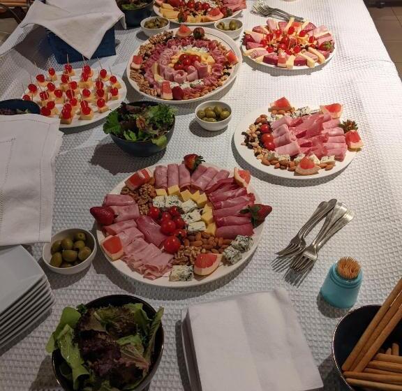 تختخواب و صبحانه Ars Amici