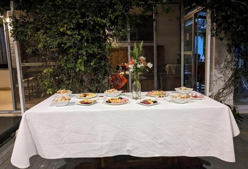 تختخواب و صبحانه Ars Amici