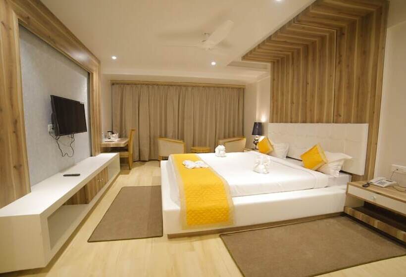 Dhamma Grand Hotel Resort