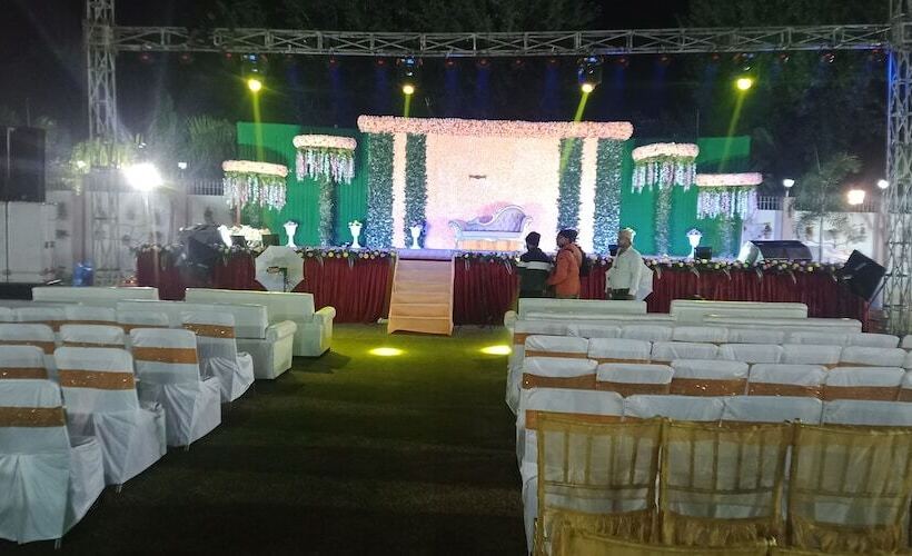 Dhamma Grand Hotel Resort