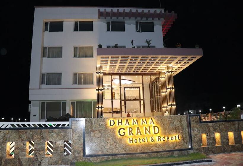 Dhamma Grand Hotel Resort