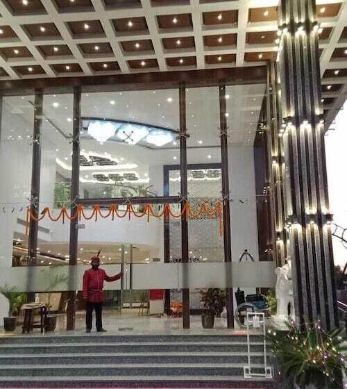 Dhamma Grand Hotel Resort