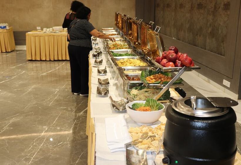 Dhamma Grand Hotel Resort