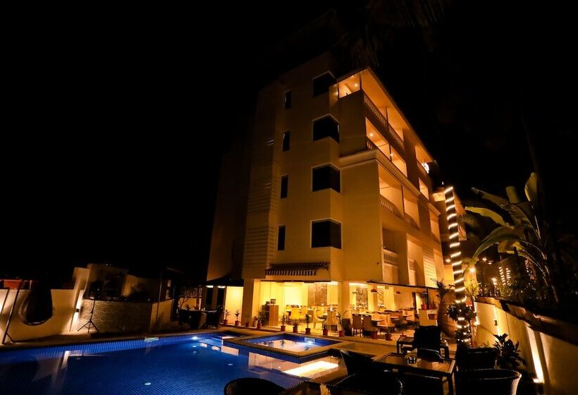 ホテル Calux Grand Baga Formerly Amara Grand